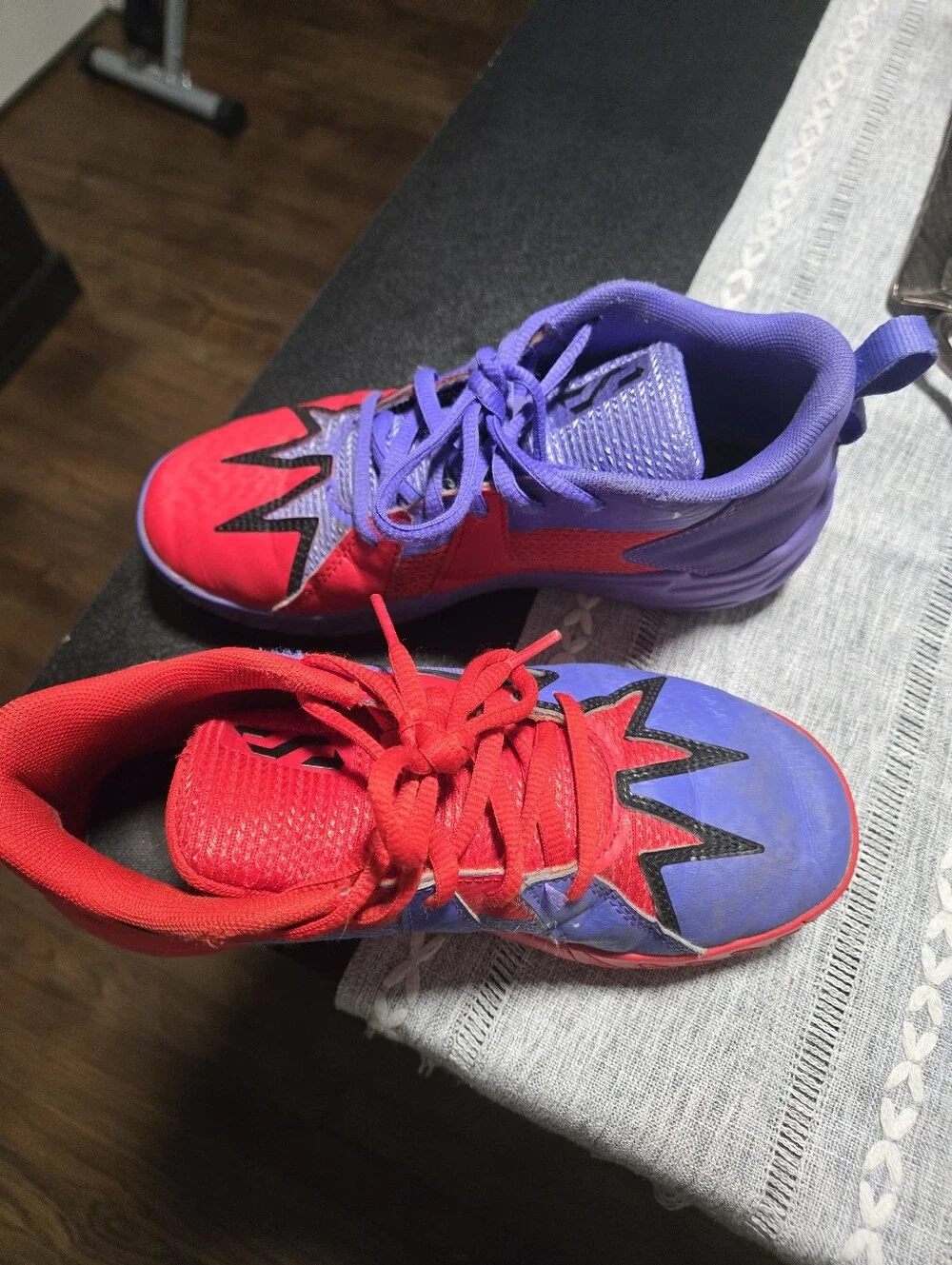 PUMA Scoot Zeros 'Pred' Basketball Shoes, Kids SIZE 3C, Purple & Red